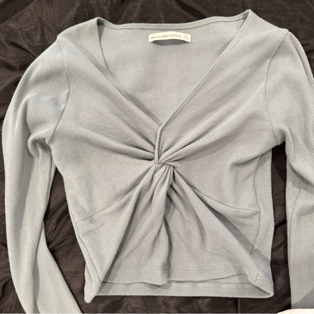 Abercrombie & Fitch Women's Blue Twist-Front Top